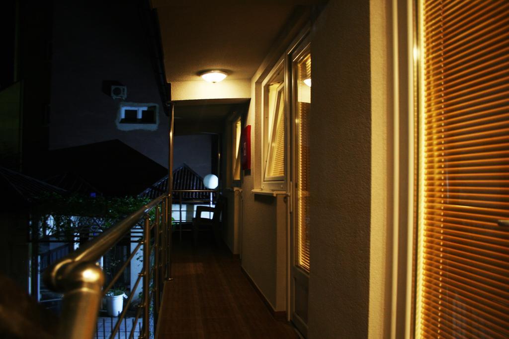 Hostel Mak SJJ Esterno foto